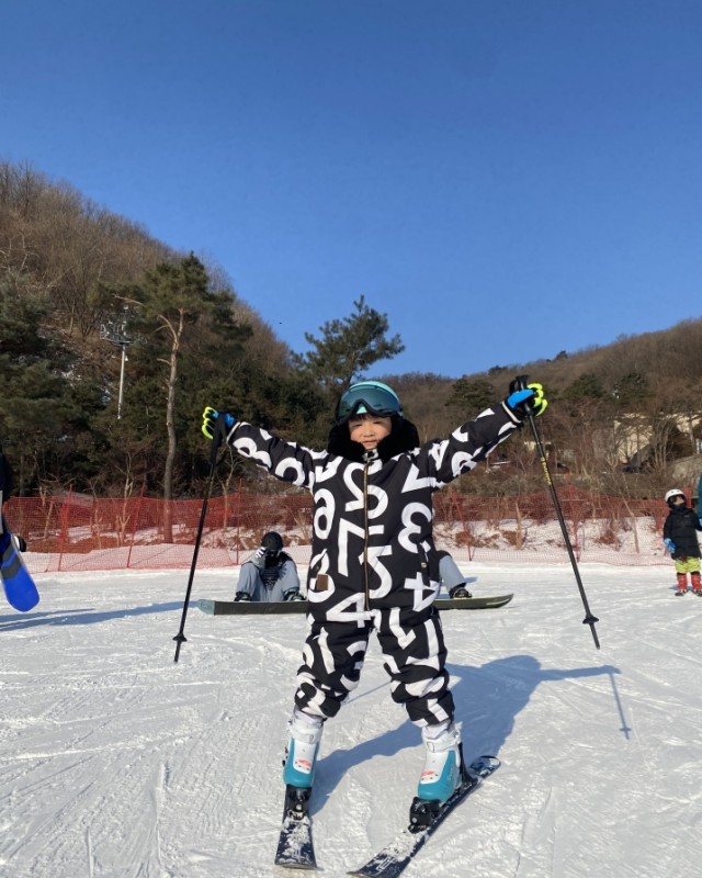 권*진 님